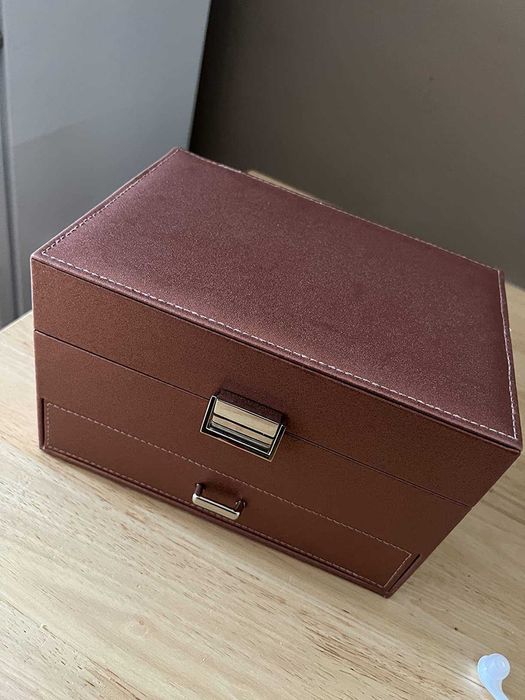 Pojemny duży kuferek szkatuła organizer na biżuterię prezent