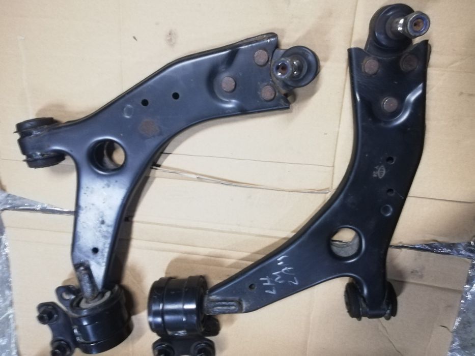 2x wahacz wahacze przód Ford Focus mk2 C-max przednie 18mm