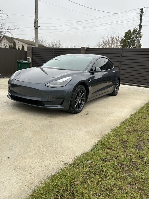 Tesla model 3 standard plus 2021 Рестайл