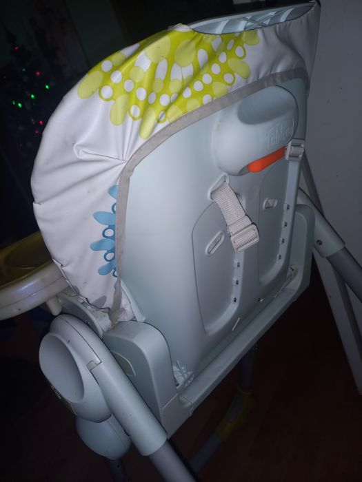 Стільчик для годування