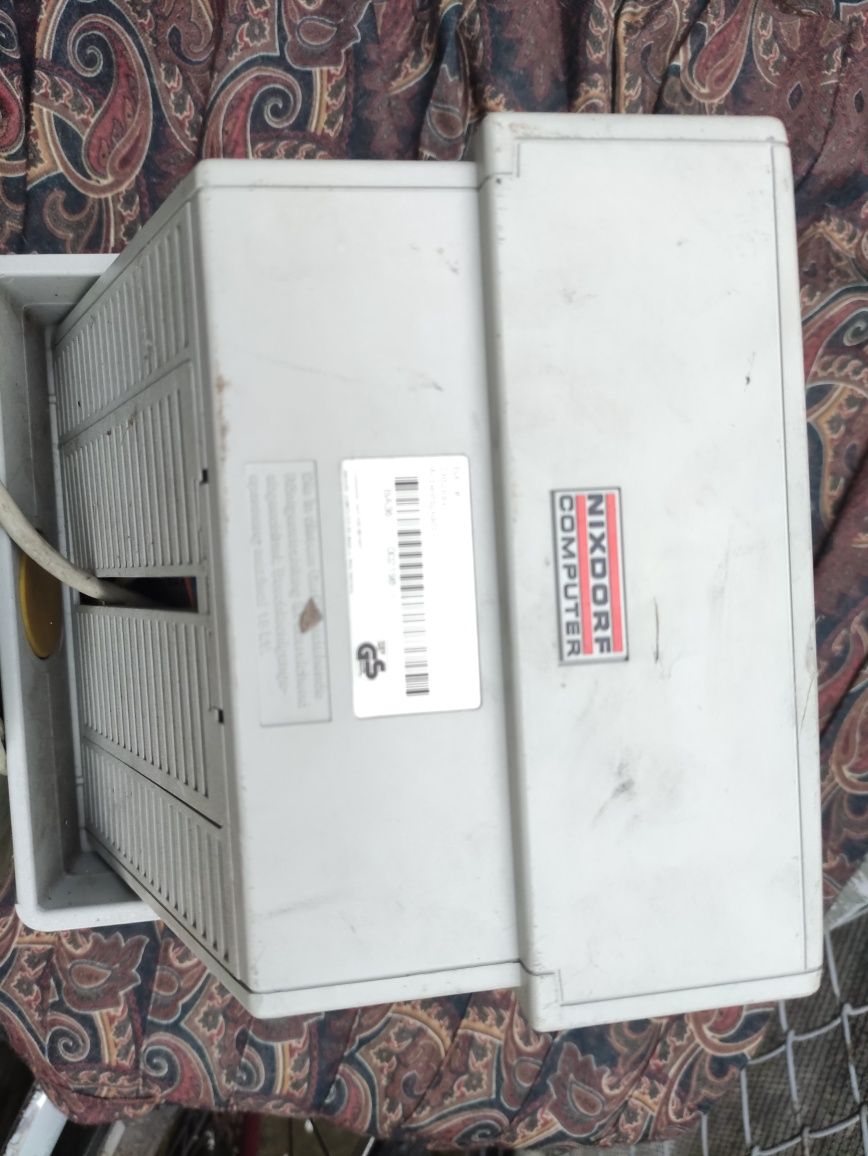 Retro mały  monitor Nixdorf Computer