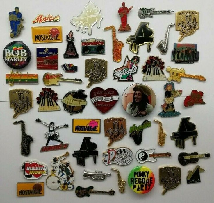 Rara Colecção de 49 Pins de Intrumentos Musicais