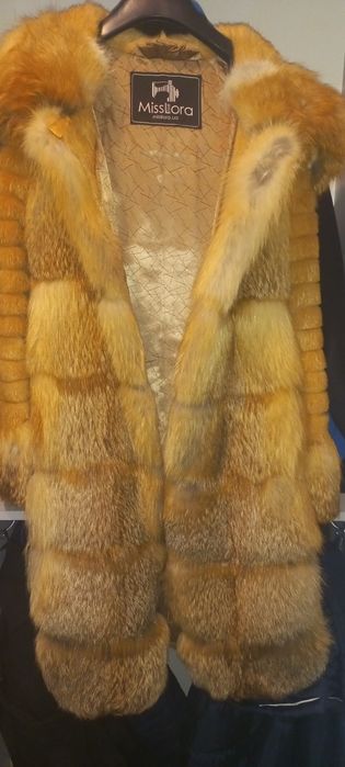 Продам шубу из меха лисы miss lora