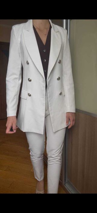 костюм білий на будь яку подію