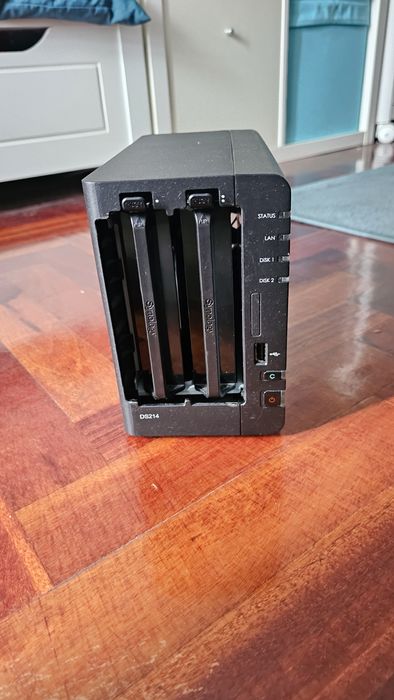 Synology Ds214 + WD Red 1Tb + WD Purple 2Tb