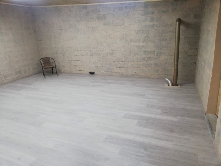 Сдам в аренду гараж( приміщення)  на Рибалському