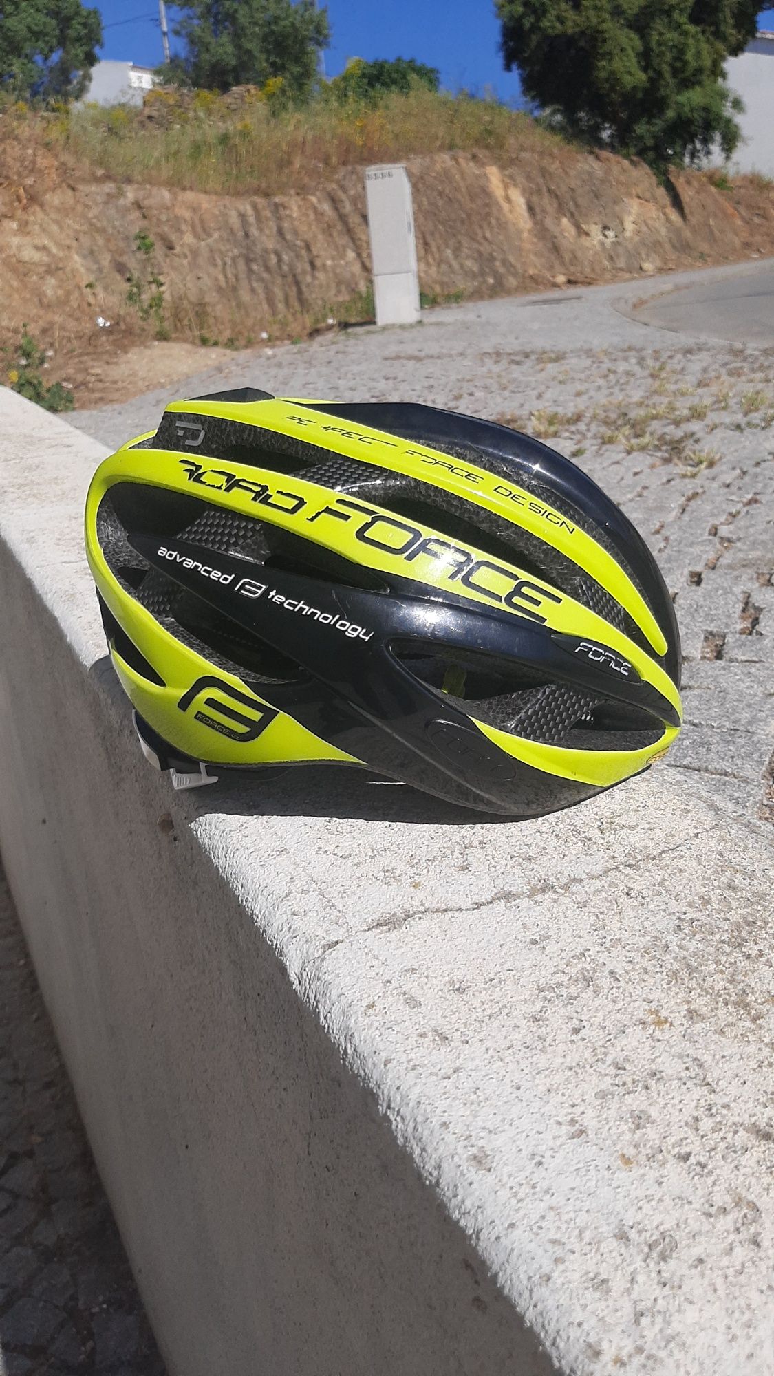 Capacete de ciclismo Force Road