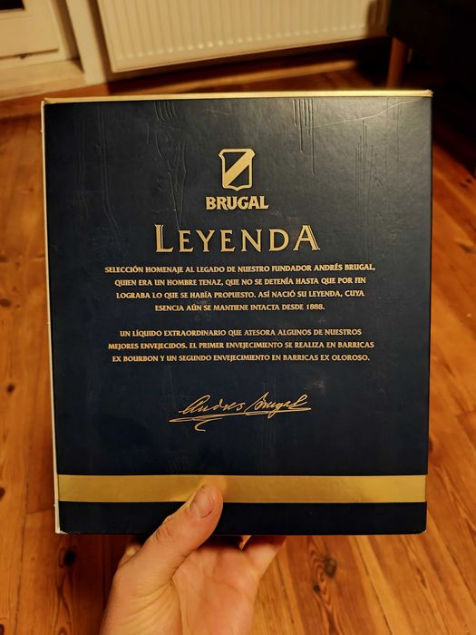 Brugal Leyenda rum butelka i pudełko z Dominikany