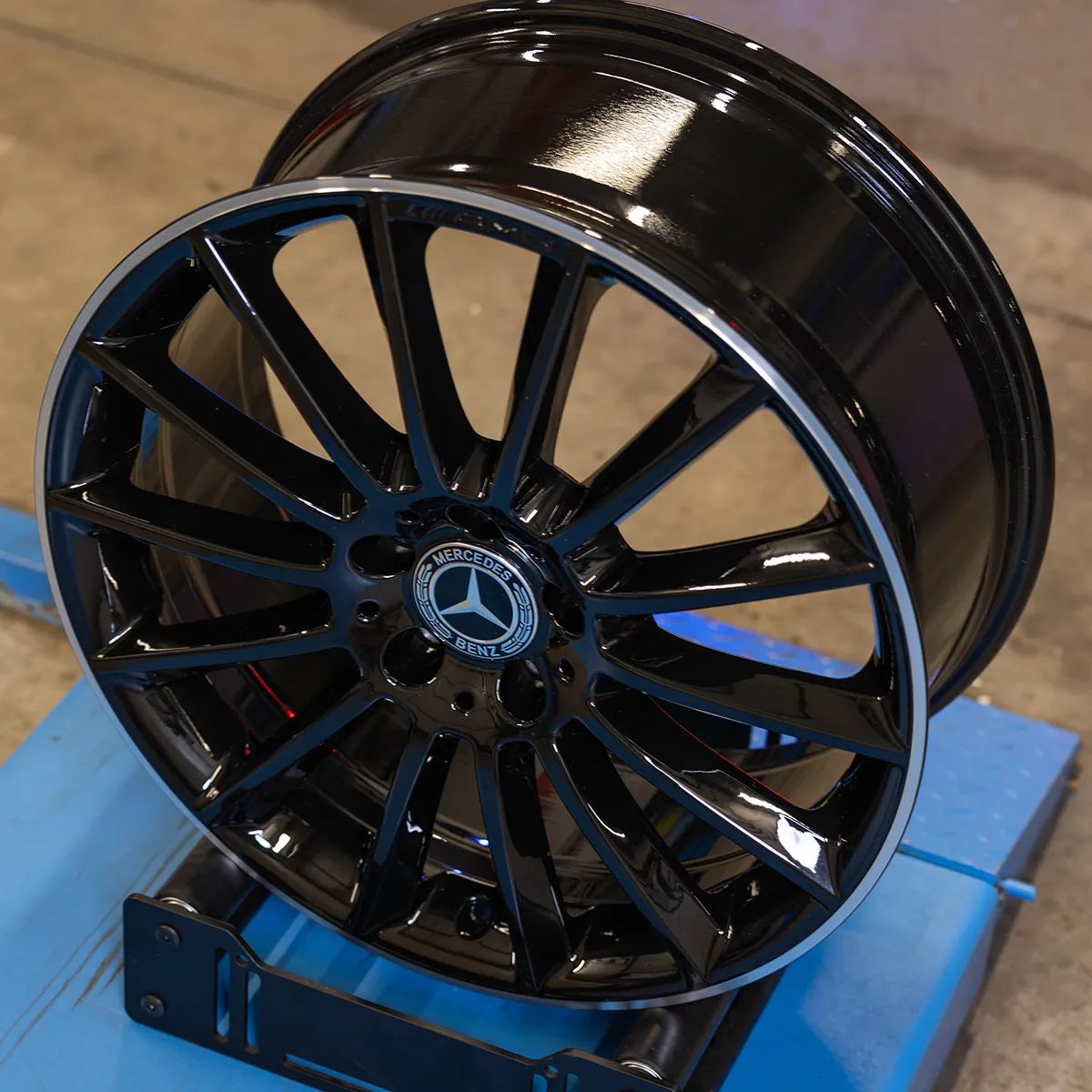 ORYGINALNE Felgi aluminiowe Mercedes 19" Klasa A C E CLA EQE GL GLE