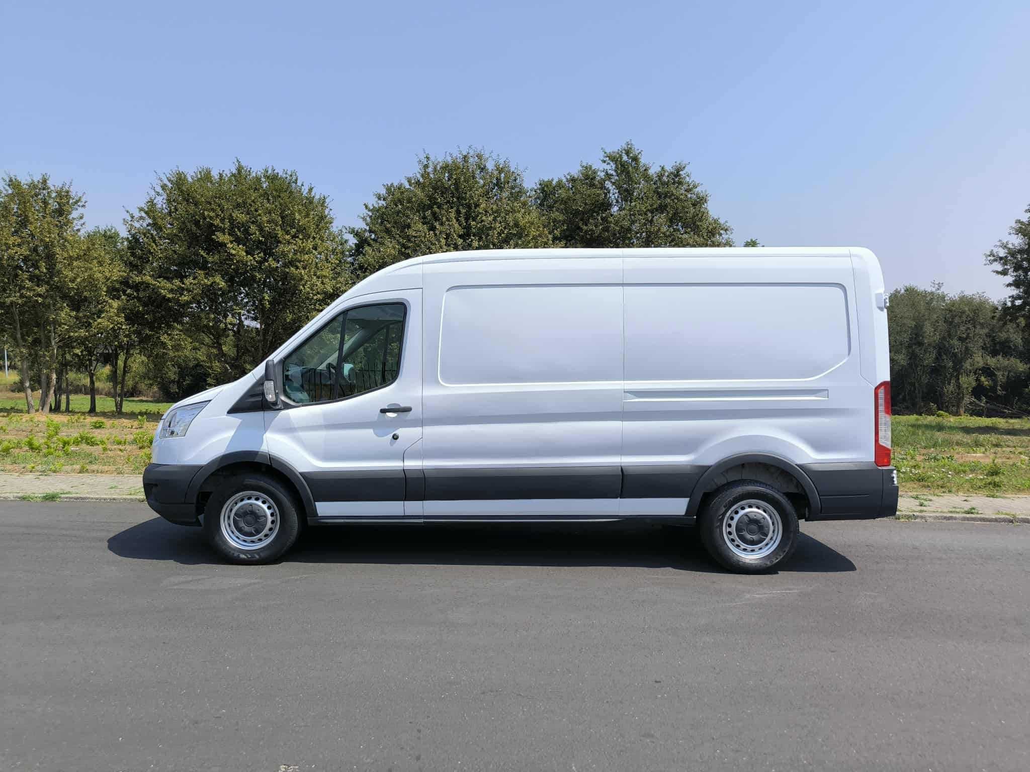 Ford Transit Furgão Tecto Alto