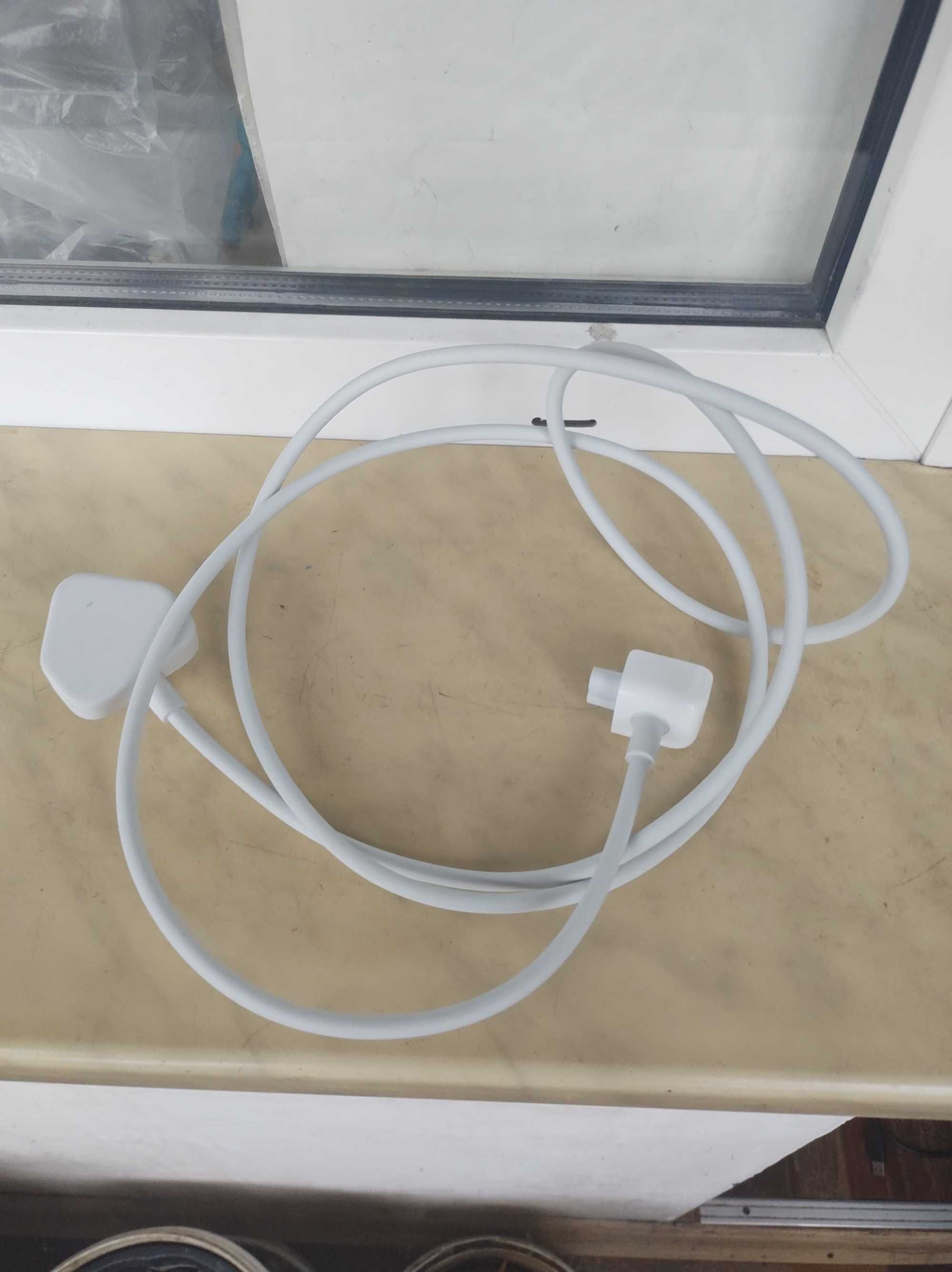 Кабель питания Apple (AC) 220V Apple power