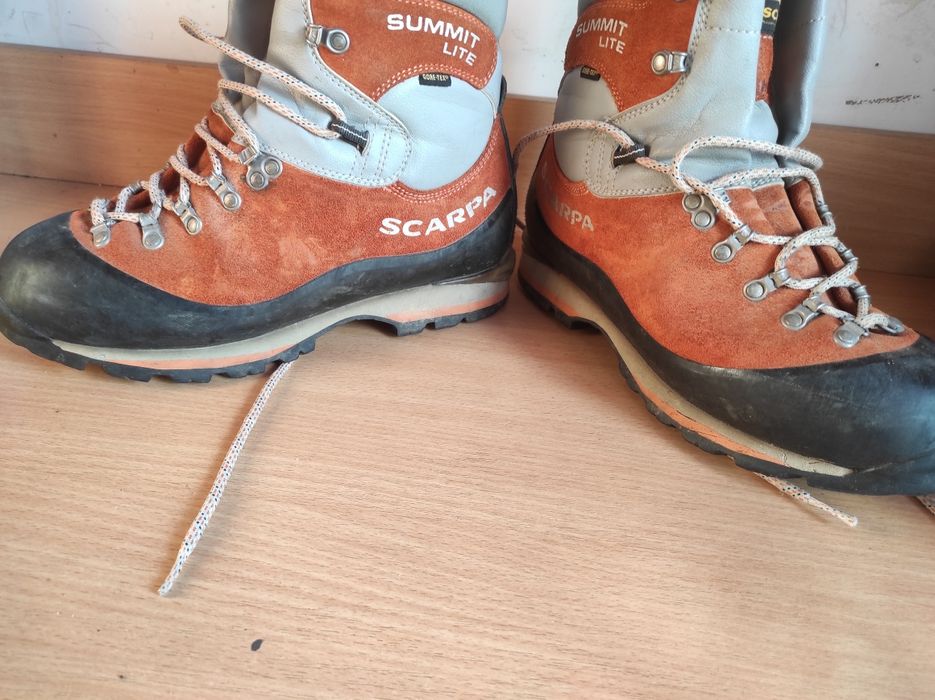 Черевики чоловічі трекінгові непромокаючі альпінізм. Італія. Оригінал