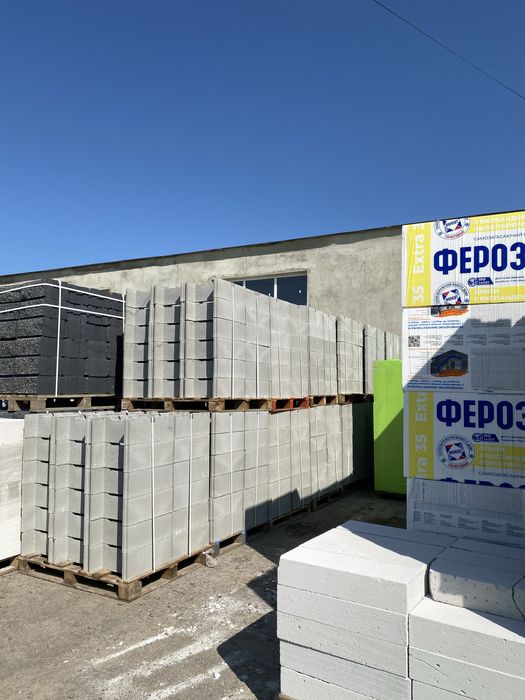 Блок опалубка  для будівництва