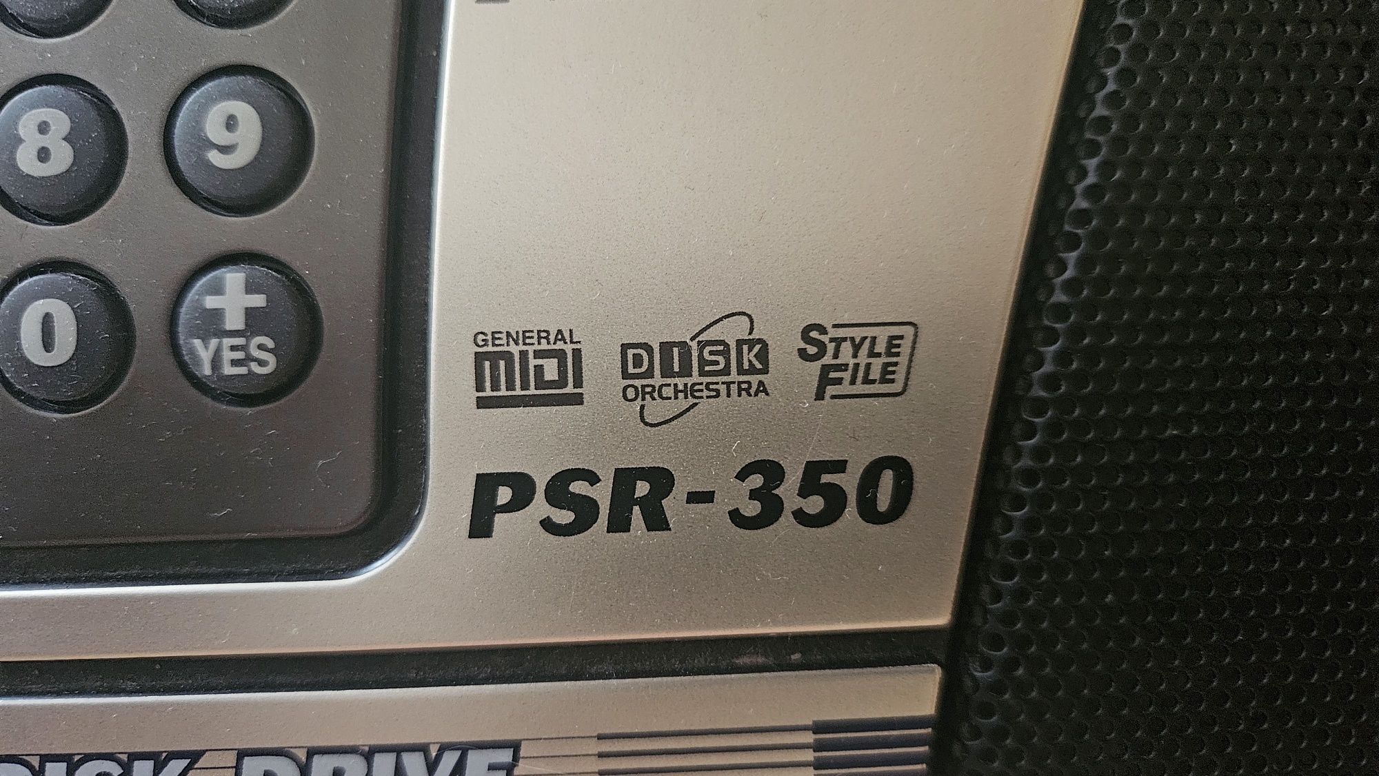 Синтезатор  Yamaha