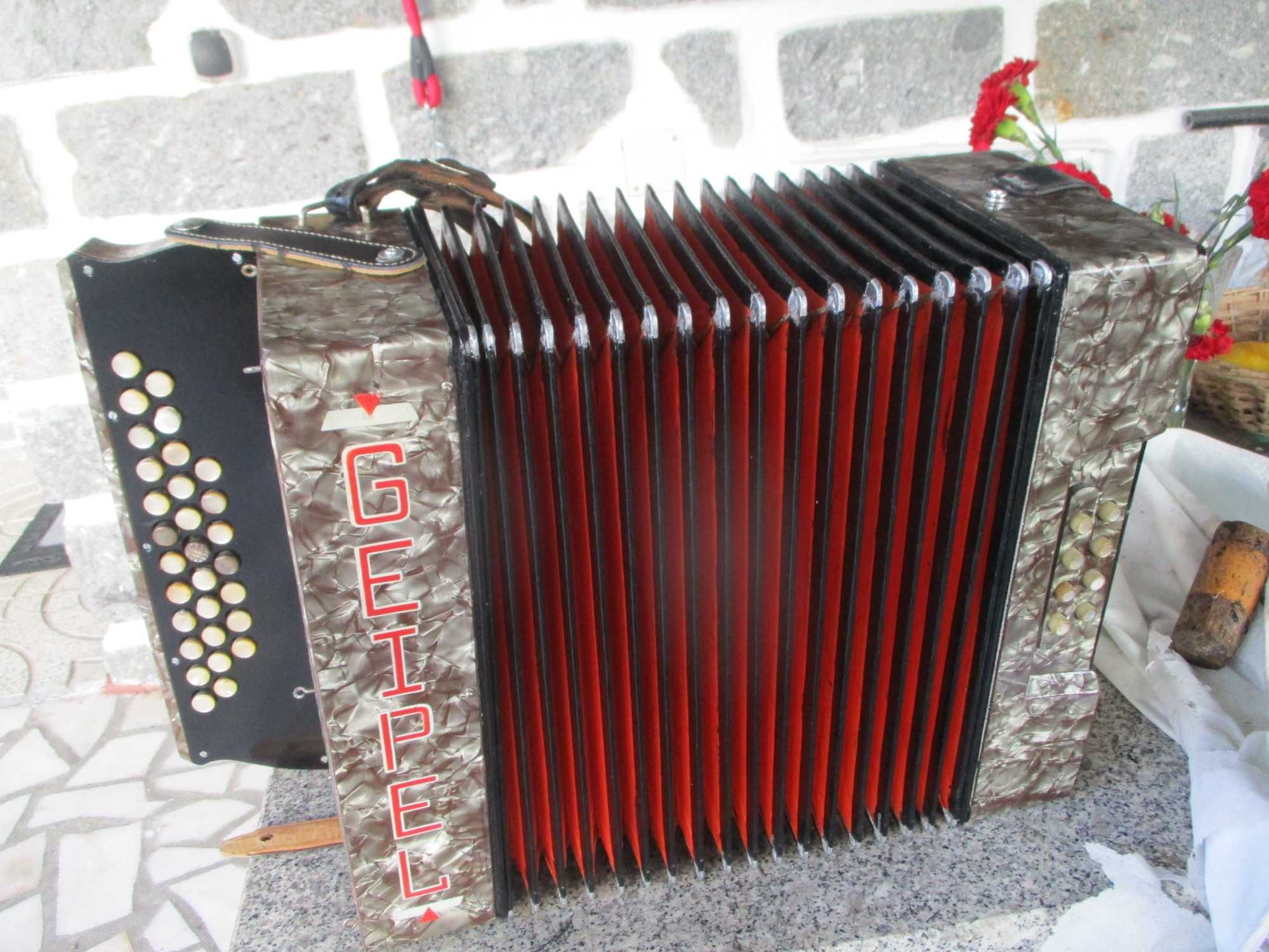 Concertina da marca alemã Geipel em lá#rê#+