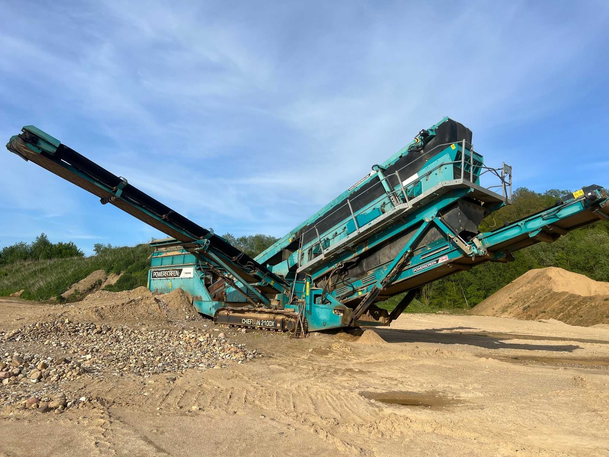 Powerscreen Chieftain 2100X  2D Mobilny przesiewacz Sortownik