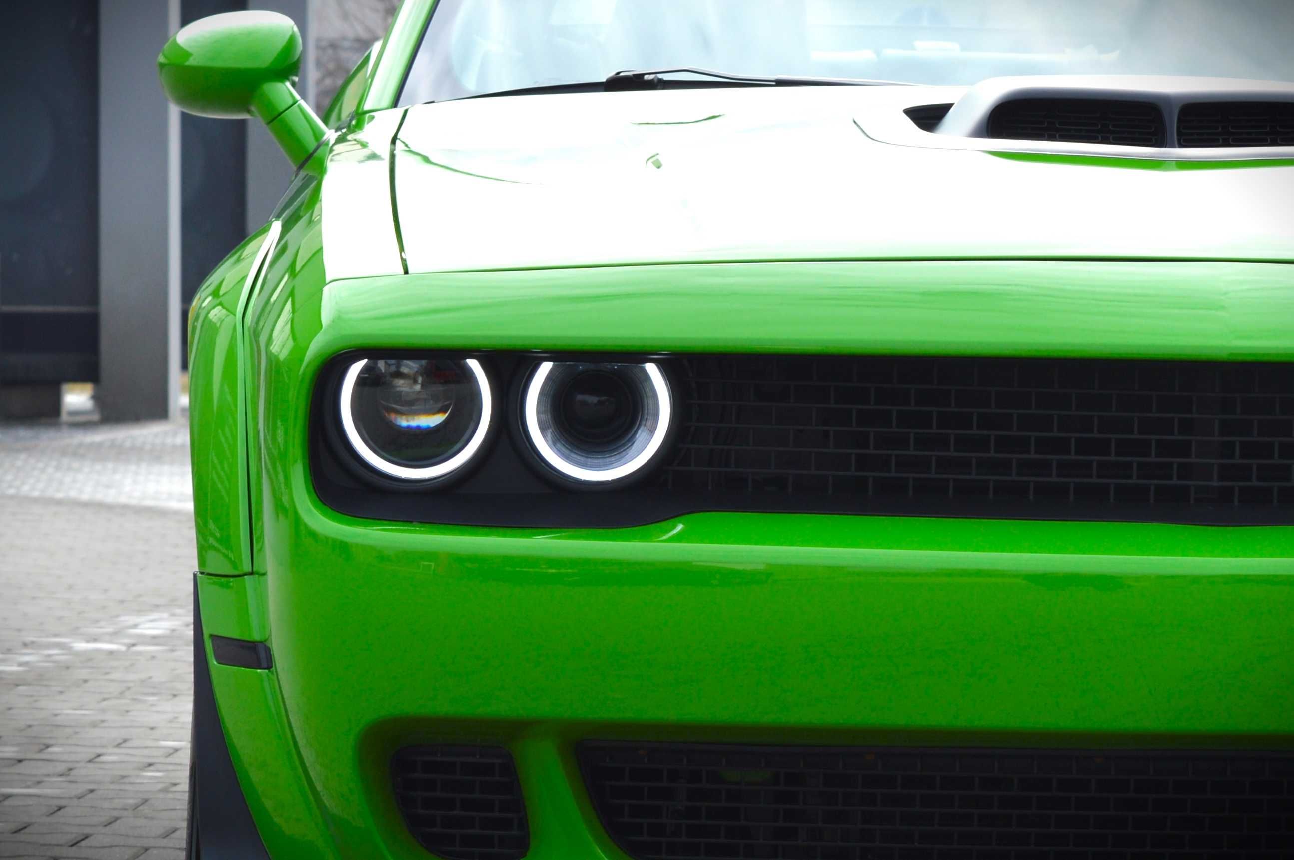 Wynajem Dodge Challenger Shaker Widebody 6.4L V8 HEMI bez kaucji
