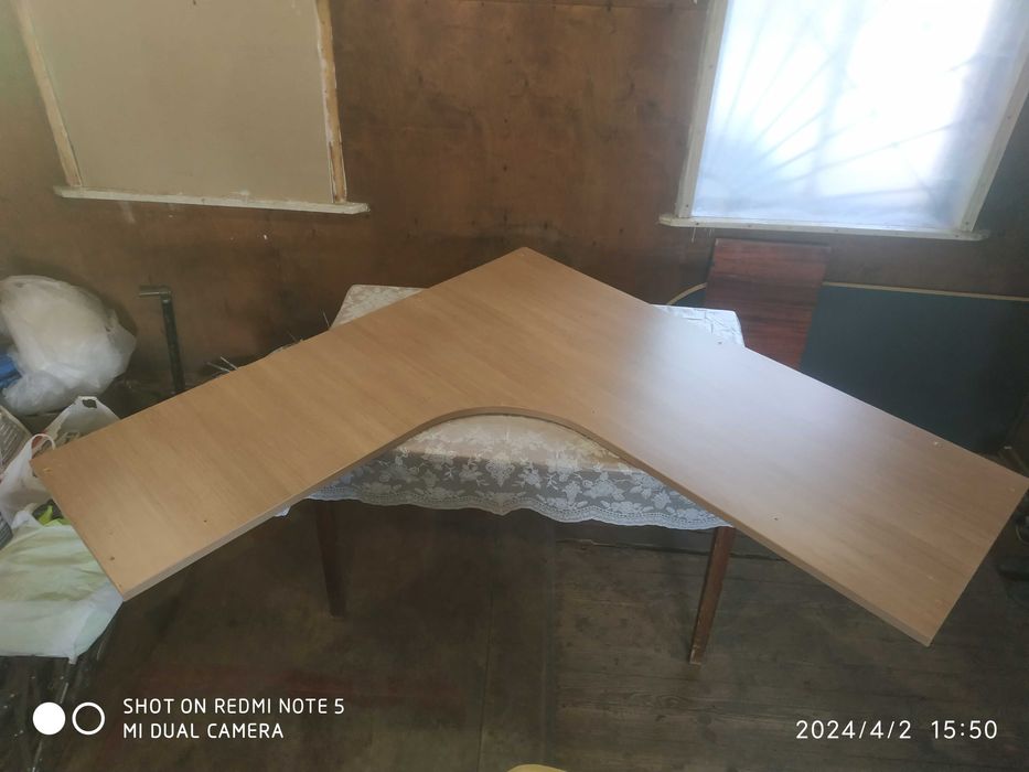 Стільниця кутового комп'ютерного стола