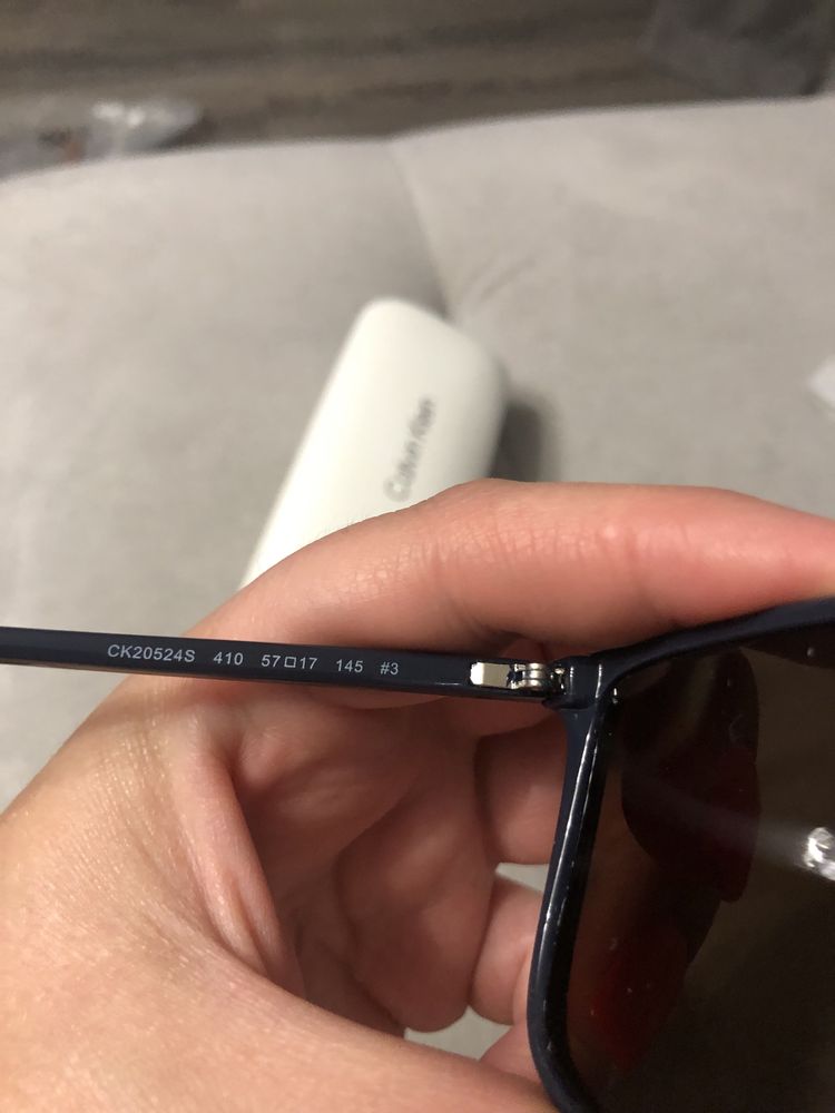 Сонцезахисні окуляри Calvin Klein