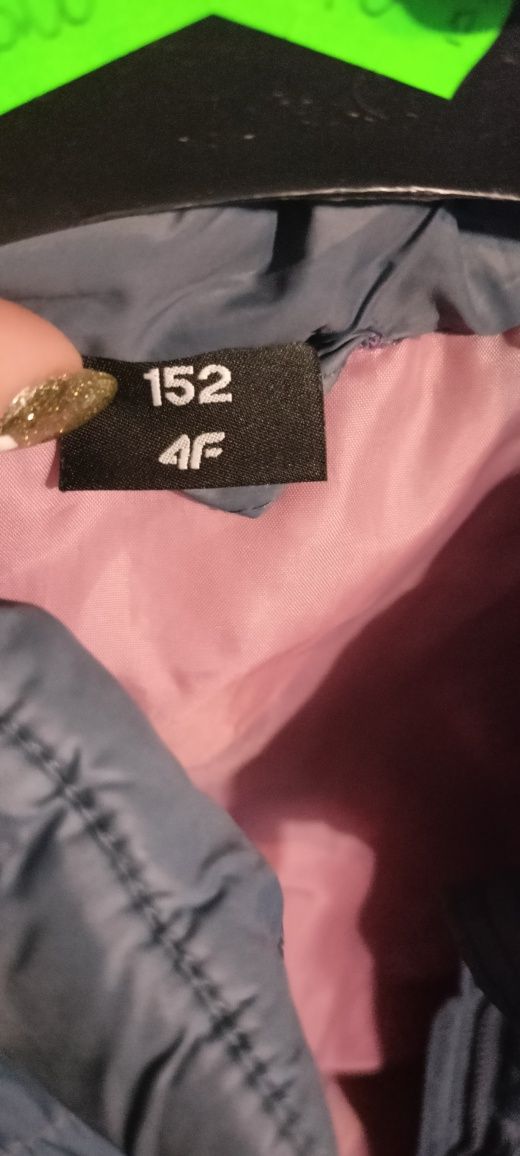 4F puchowa kurtka dla dziewczynki r152
