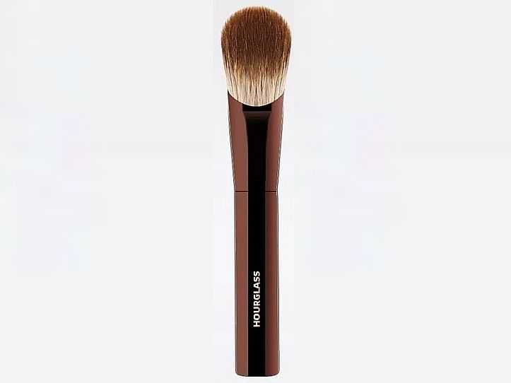 Hourglass pędzel do różu Flat Blush Brush