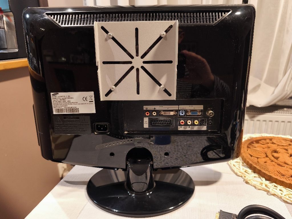Telewizor Monitor Samsung led LE19R71B dekoder tv pilot kable