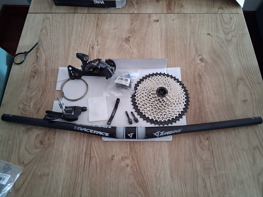 Guiador Raceface Turbine + Transmissão 11v