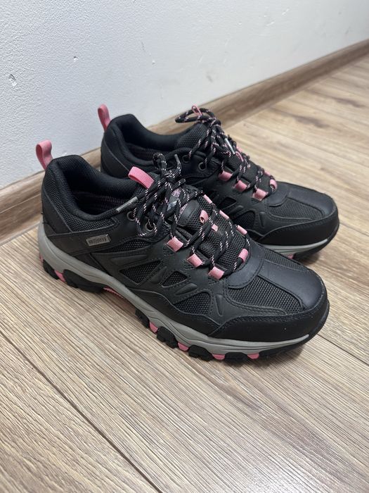 Трекінгові кросівки Skechers