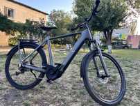 Cube Kathmandu Hybrid pro 800