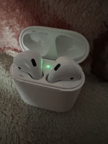 Słuchawki apple Airpors 2 jeszcze na gwarancji