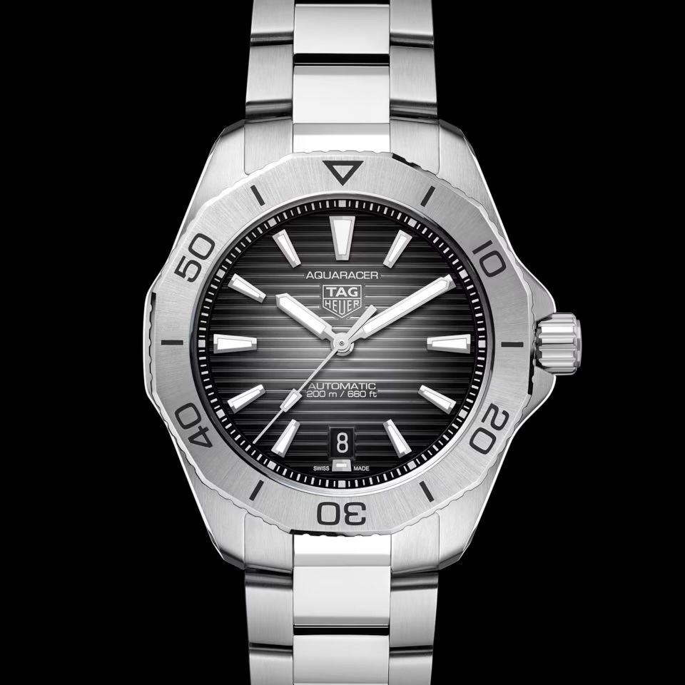 New Tag heuer professional 200 date WBP2110BA0627 40 mm