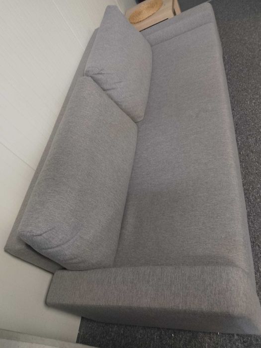 Sofa GRÄLVIKEN – wygodna, rozkładana, ze schowkiem!