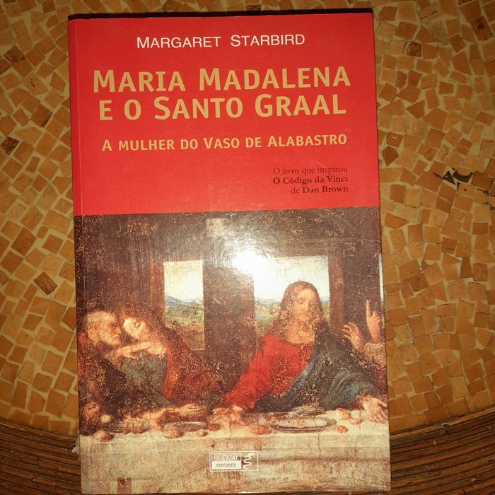 Livros diversos em bom estado