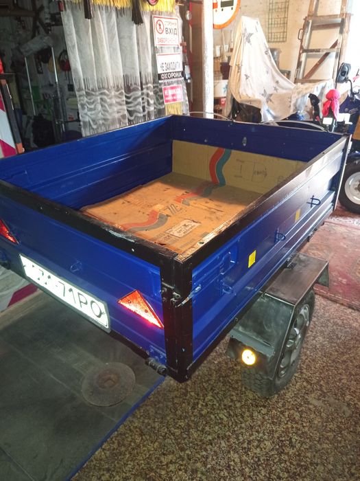 Причіп до трактора