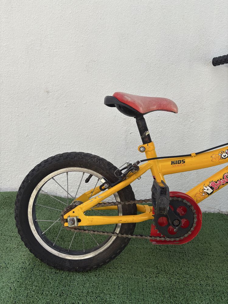 Triciclo + Bicicleta de criança