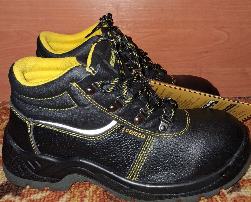 Робочі ботінки .