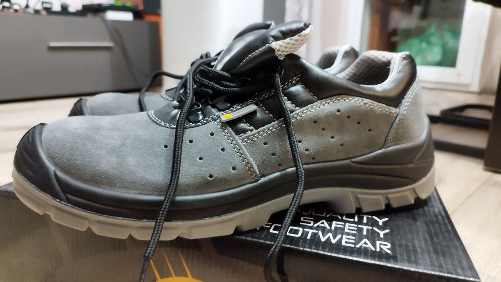 Buty robocze procera nowe 44 metalowe