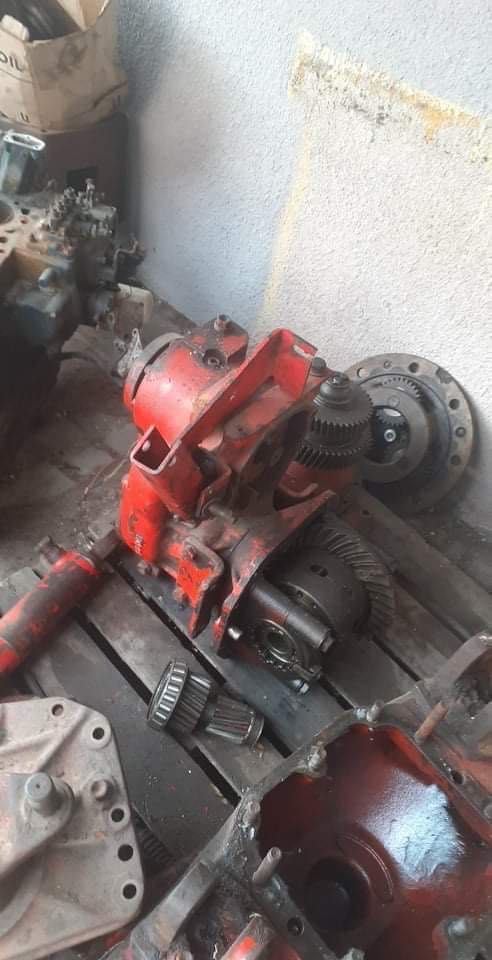 Manitou reduktor mostu cararo  atak mlt 2600, 262, 268 skrzynia