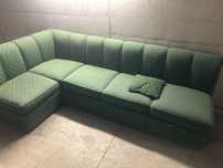 Sofá verde 5 lugares