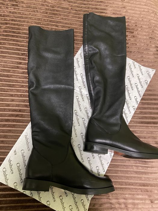 Шкіряні чоботи, чорного кольору, розмір 39