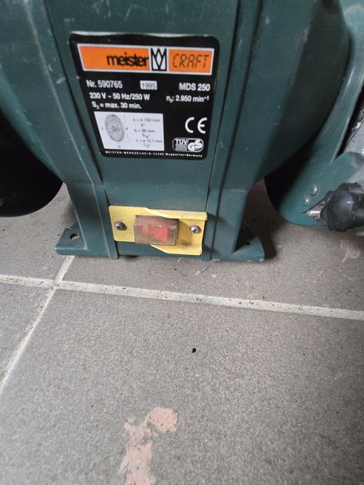 Sprzedam sprawną szlifierka stołowa 350W 2950obr