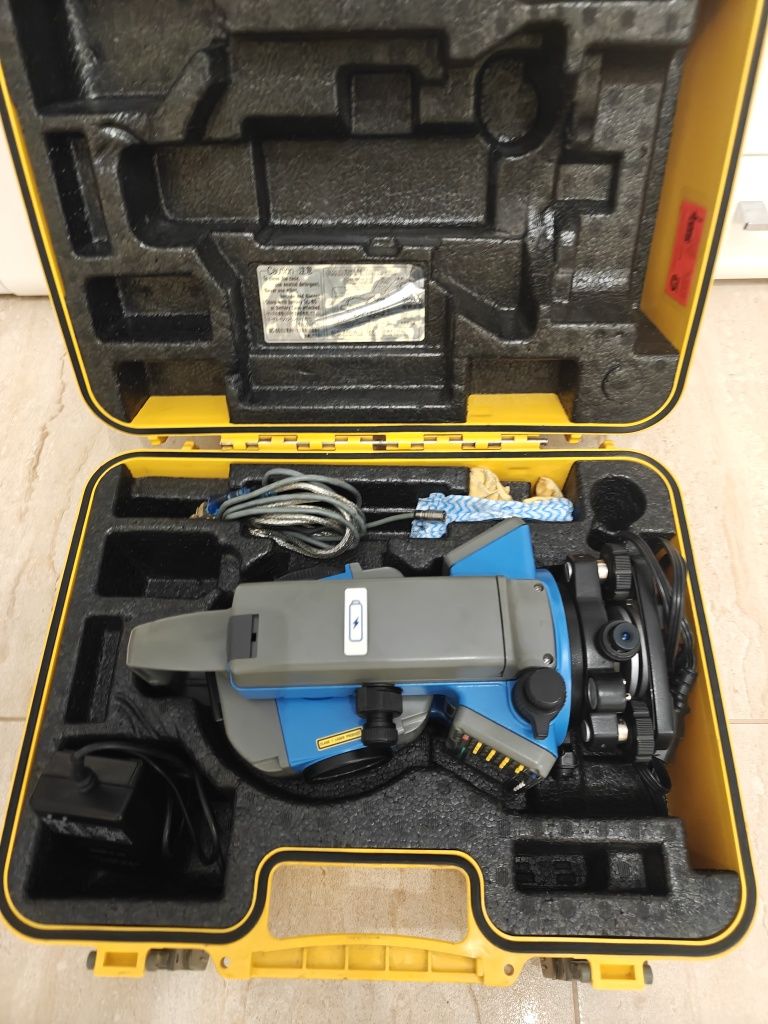 Tachimetr Spectra Precision FOCUS 4