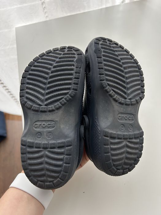 Crocs c 10 na chłopca