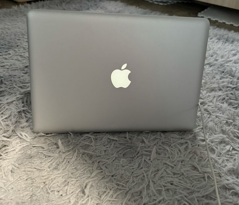 Macbook pro 2013  early 2011