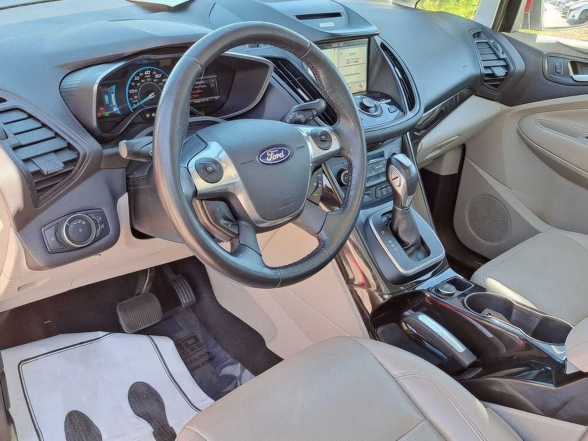 2017 Ford C-Max Hybrid Titanium