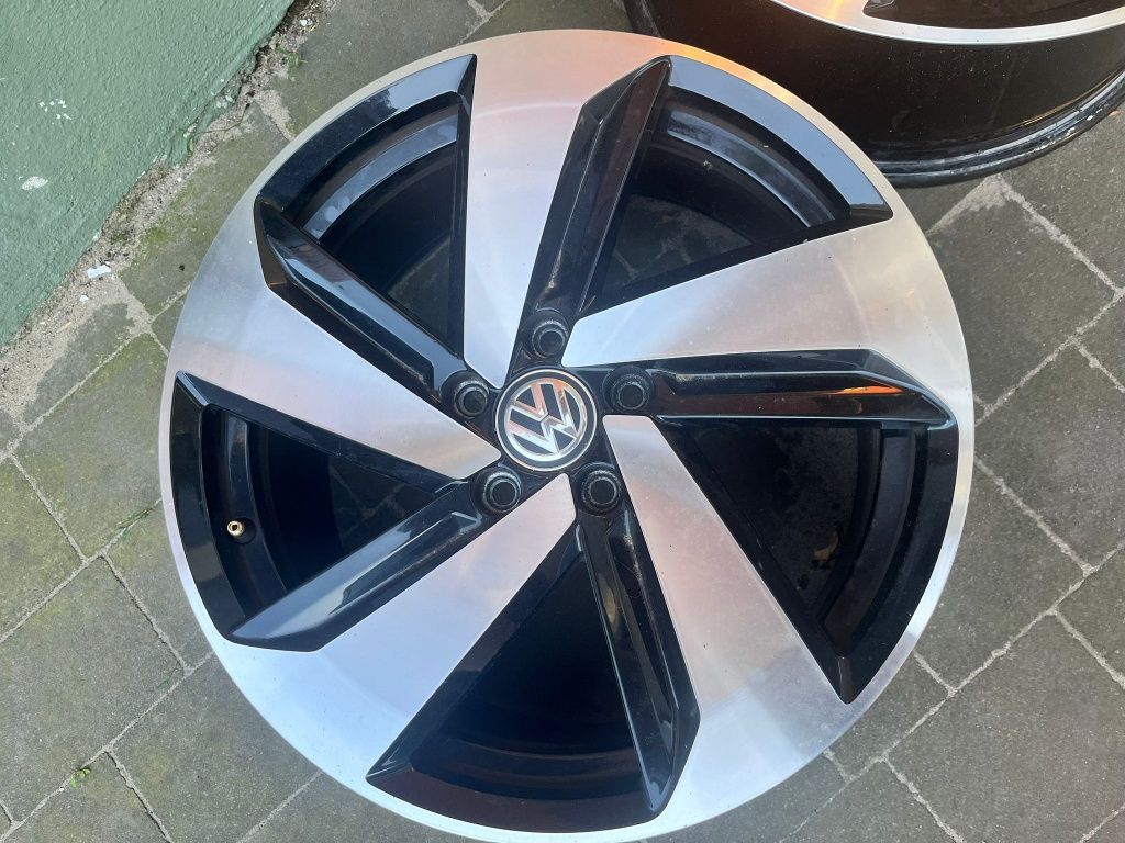 Felgi Milton Keyness  Golfa 7 GTI / Polo