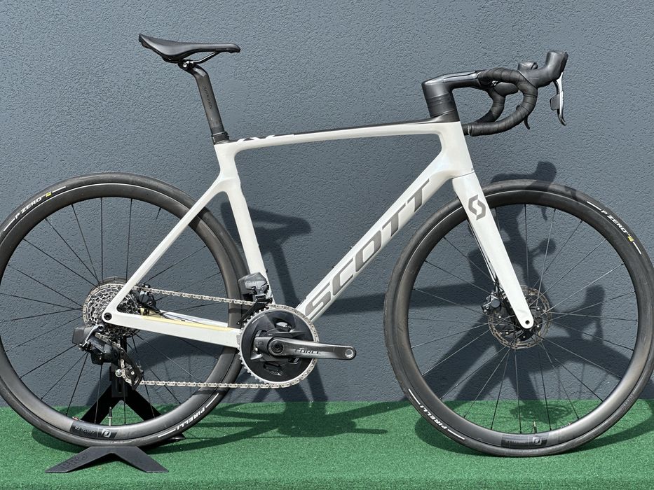 Karbonowa szosa SCOTT Addict RC Sram Force AXS 12s Syncros roz: L/56