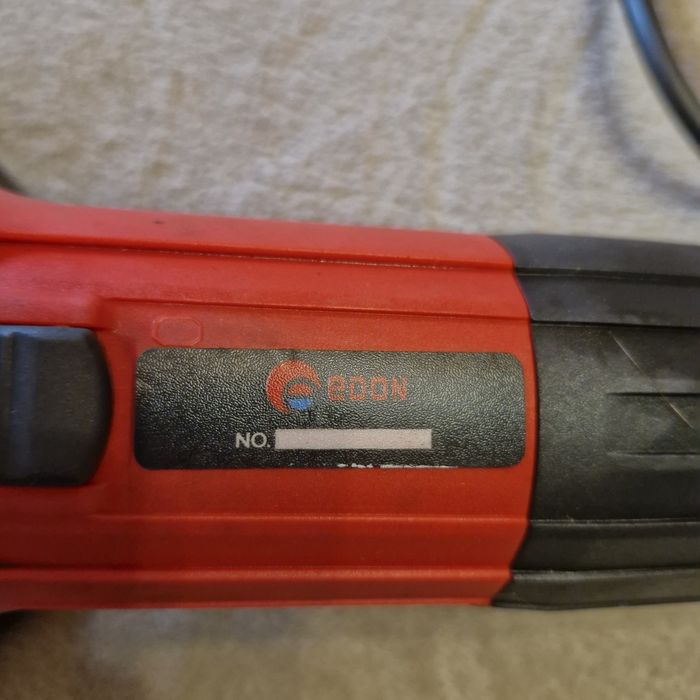 Угловая шлифмашина