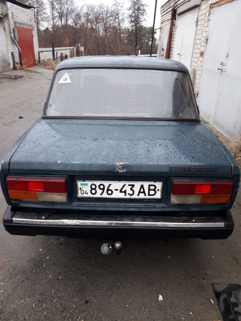 ВАЗ 2107 . 2002 года.