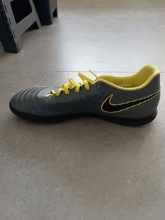 Sapatilhas Nike Tiempo, 46